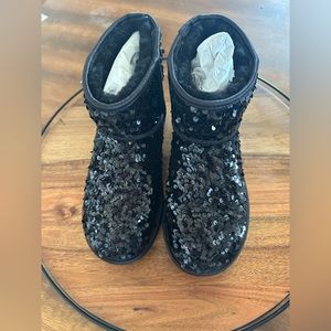 Classic Mini Black Sequin UGGS